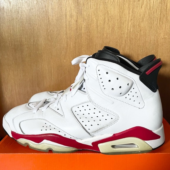 SOLD ❌ Jordan 6 Retro “Bulls” size 13 384664-102 2010 PRE-OWNED - Picture 2 of 8